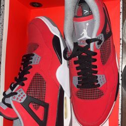 Jordan 4 Torro