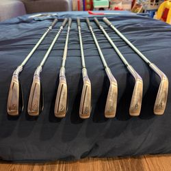 Taylor Made Qi10 5-PW and AW