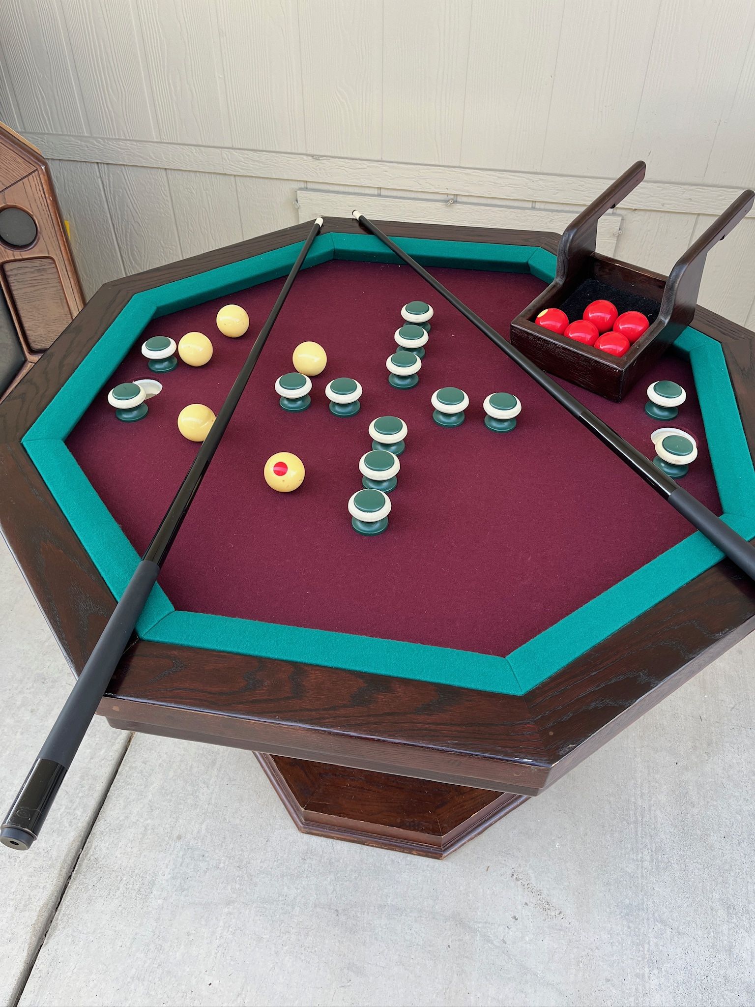 Bumper Pool & Poker Table With 4 Chairs