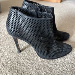 Vince Camuto Booties Ankle Boots Size 8
