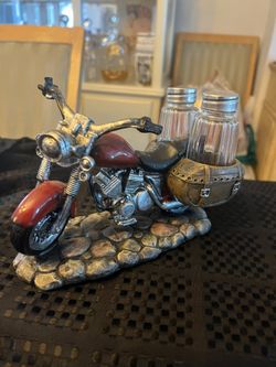 Harley Davidson Salt & Pepper Holder