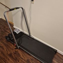 Treadmill/ Walking Pad