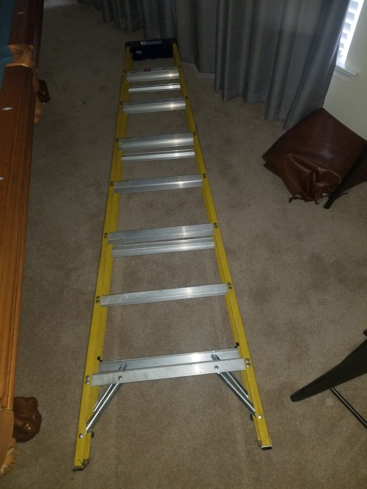 Davidson 8" Fiberglass Ladder