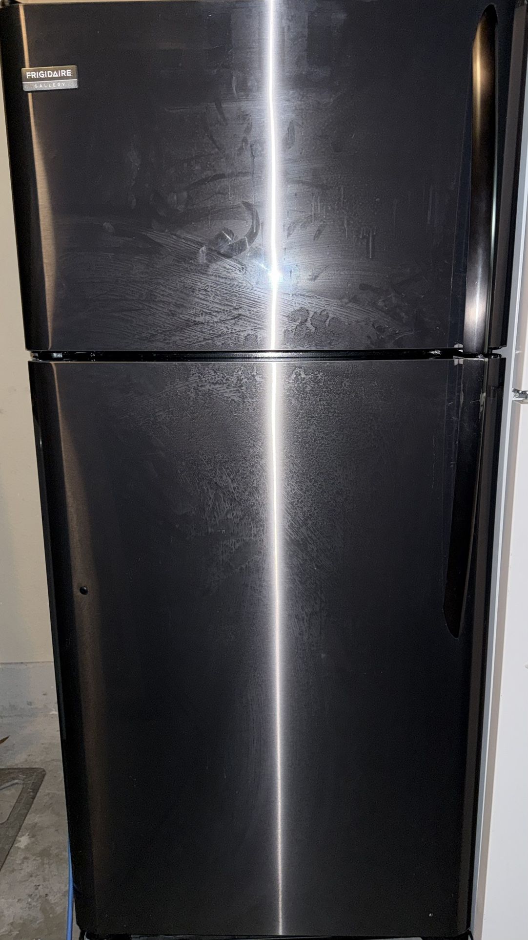 Frigidaire Stainless Steel Size Refrigerator 