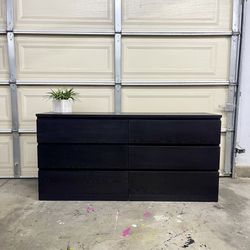 Like New Ikea Malm Black Dresser Tv Stand With 6 Drawer Vanity Organizer Clothing