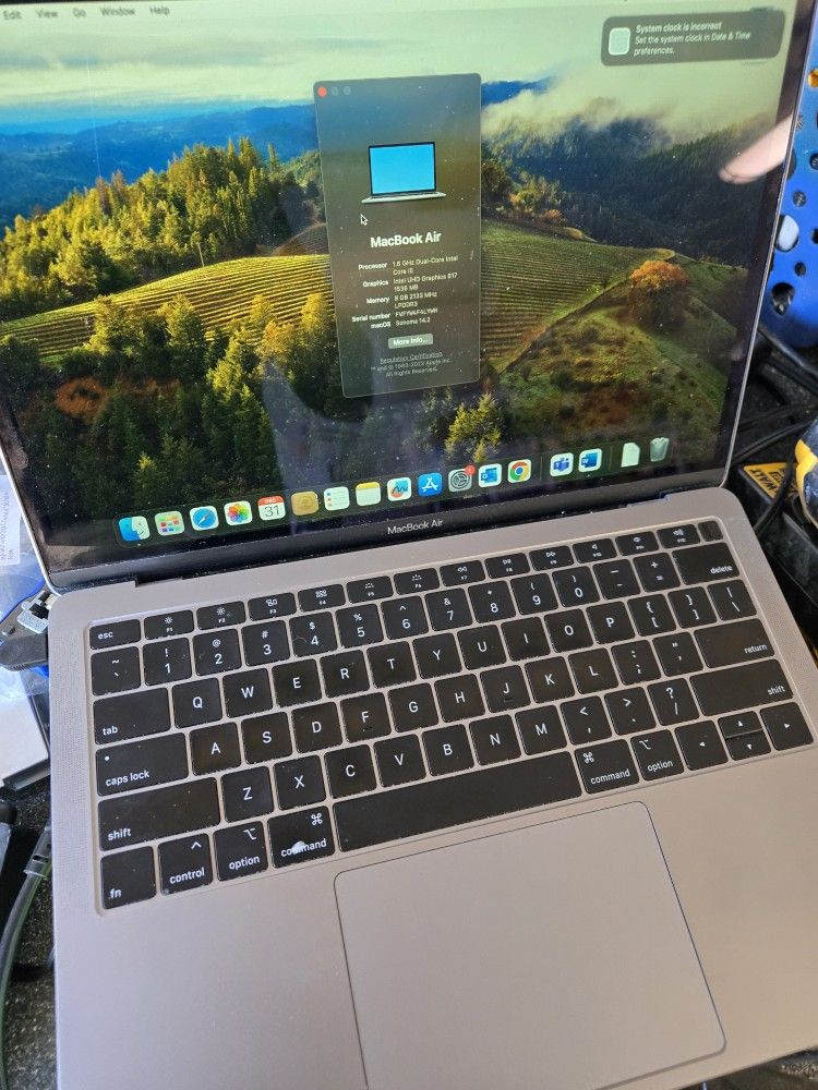 MacBook Air (Retina, 13-inch, 2018) Space Gray