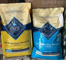 Blue Buffalo Life Protection Formula Healthy Weight Adult Dry Dog Food, Chicken & Brown Rice, Supports Immunity with Antioxidant-Rich LifeSource Bits,