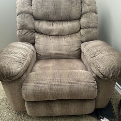 Set Of 2 Lazy Boy Recliners 
