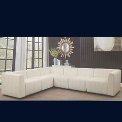 White Modern Style Modular Sectional Couch 