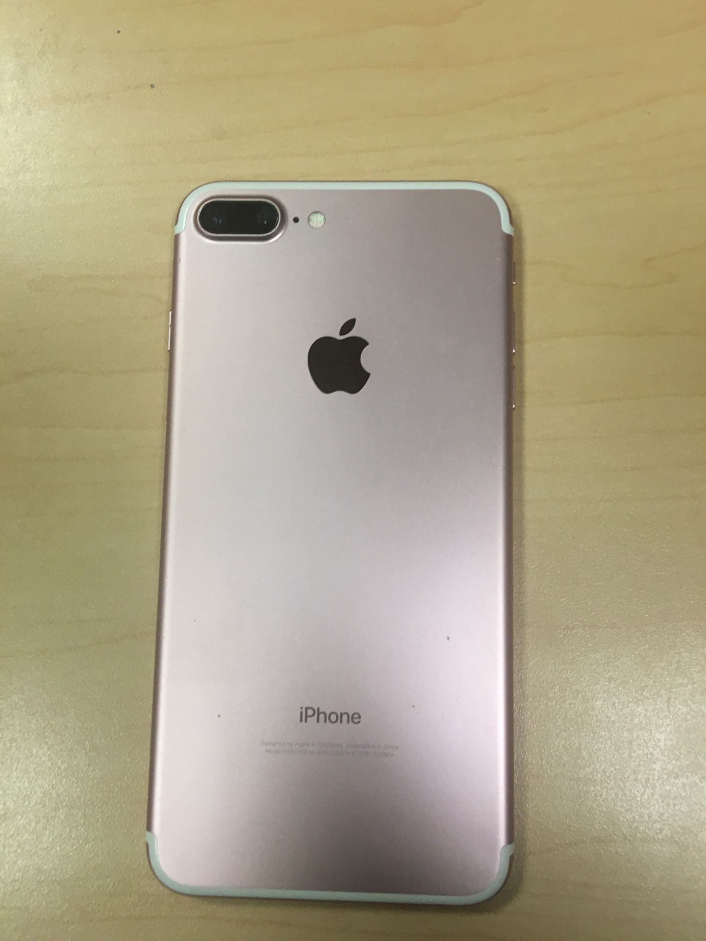 iPhone 7 Plus 128gb UNLOCKED with 6 months warranty