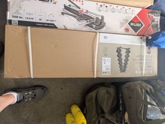 NEW BOXED Flat side 6 dumbbell set w rack
