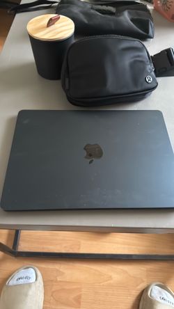 macbook air with m3 chip 13 inch 2024
