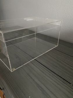 Shoe display