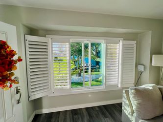 Plantation Shutters- FREE ESTIMATES & SAME DAY PRICING, Custom, Real Wood, Window Shutters, Treatments, Coverings. Persianas de Madera.