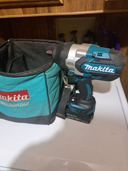 Makita 18V Brushless Cordless Impact Wrench with Battery