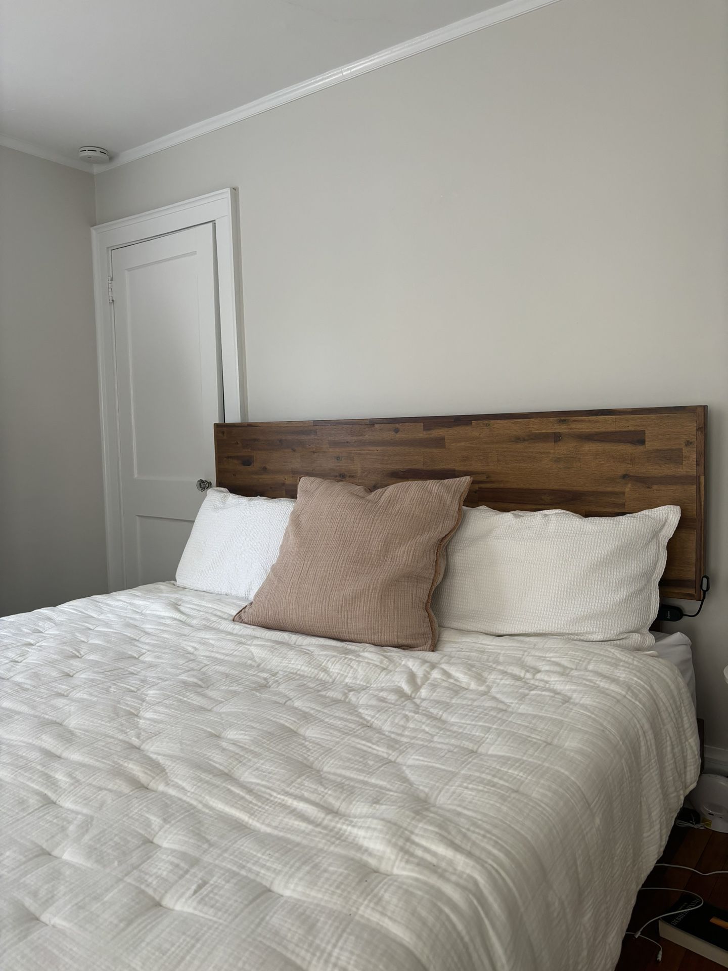 Beautiful Wood King Size Bed Frame And Headboard 
