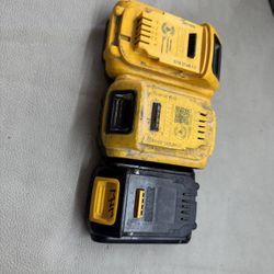 3 Dewalt Batteries 4AH / 3AH / 2AH