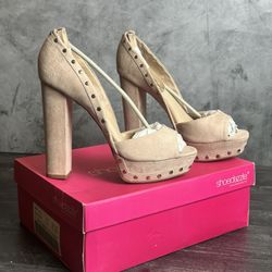 Studded Pumps size 9