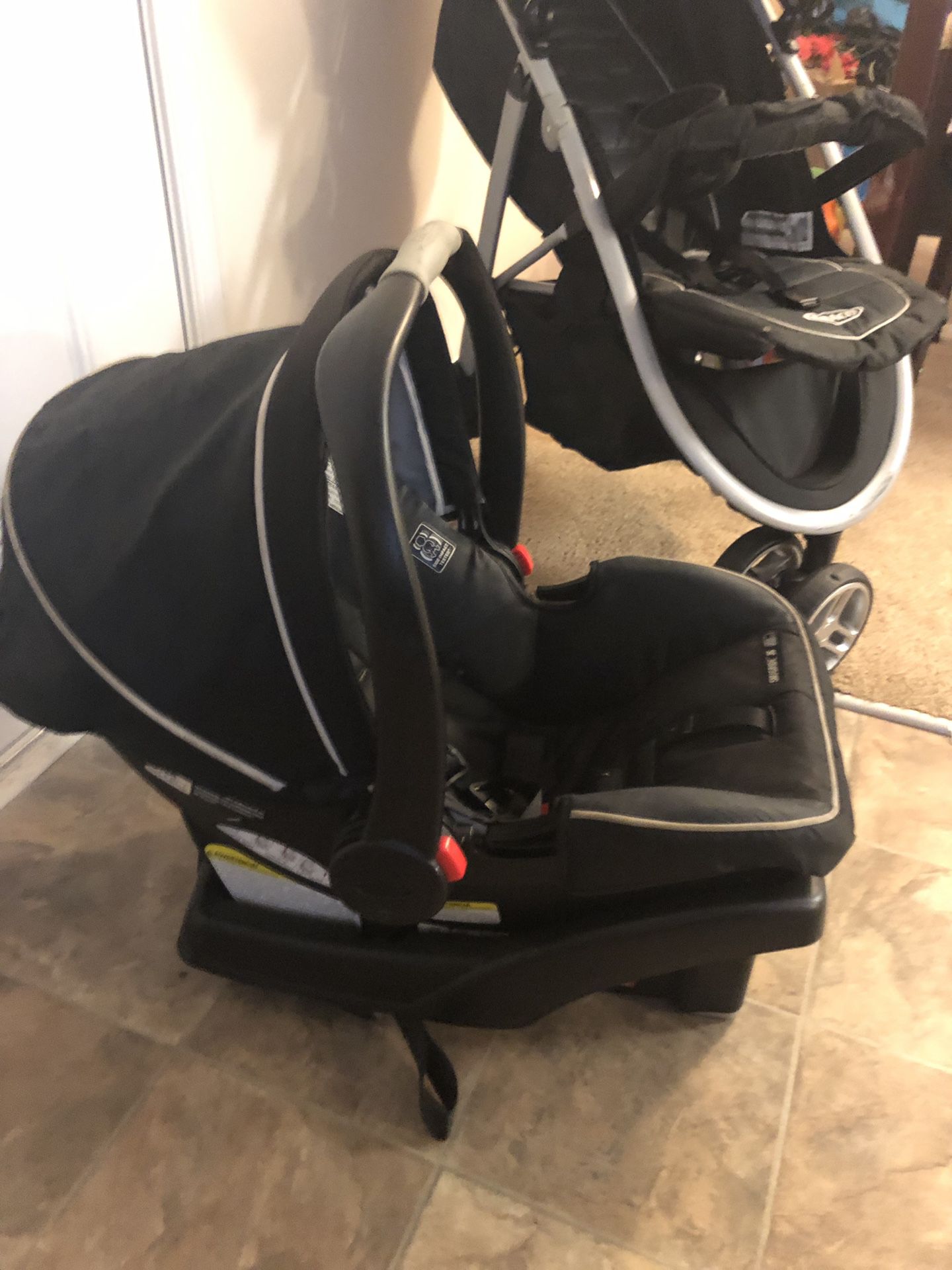 Graco Car seat and Stroller