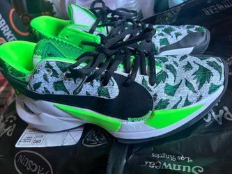 Nike Giannas naija 4 20 men’s size 8.5
