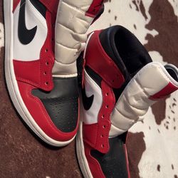 Men’s Jordan 1 Black Toe