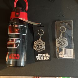 Star Wars Cup And 2 Keychains