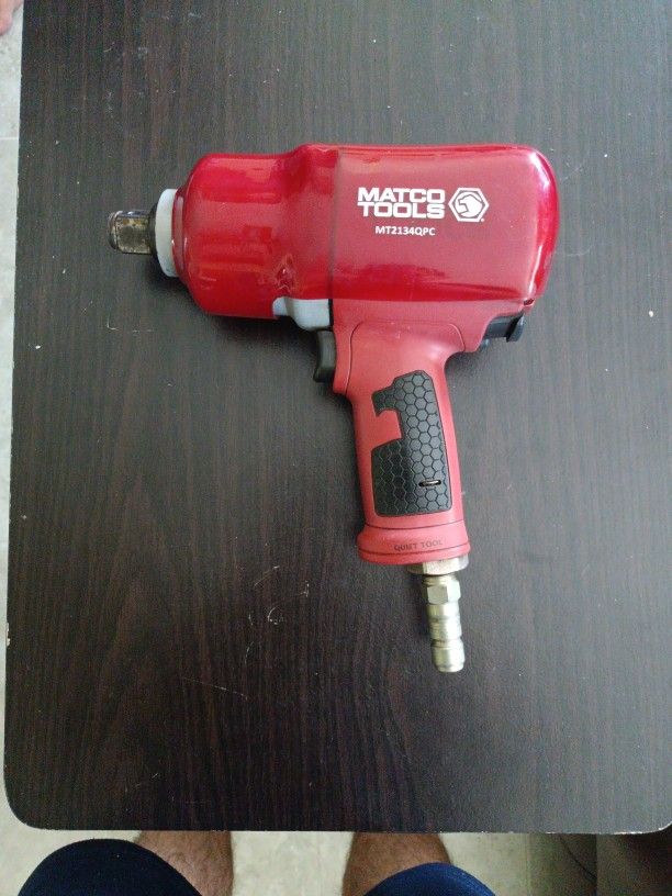 Matco Tools MT2134Q 3/4" Drive Air Impact Wrench - Powerful & Quiet