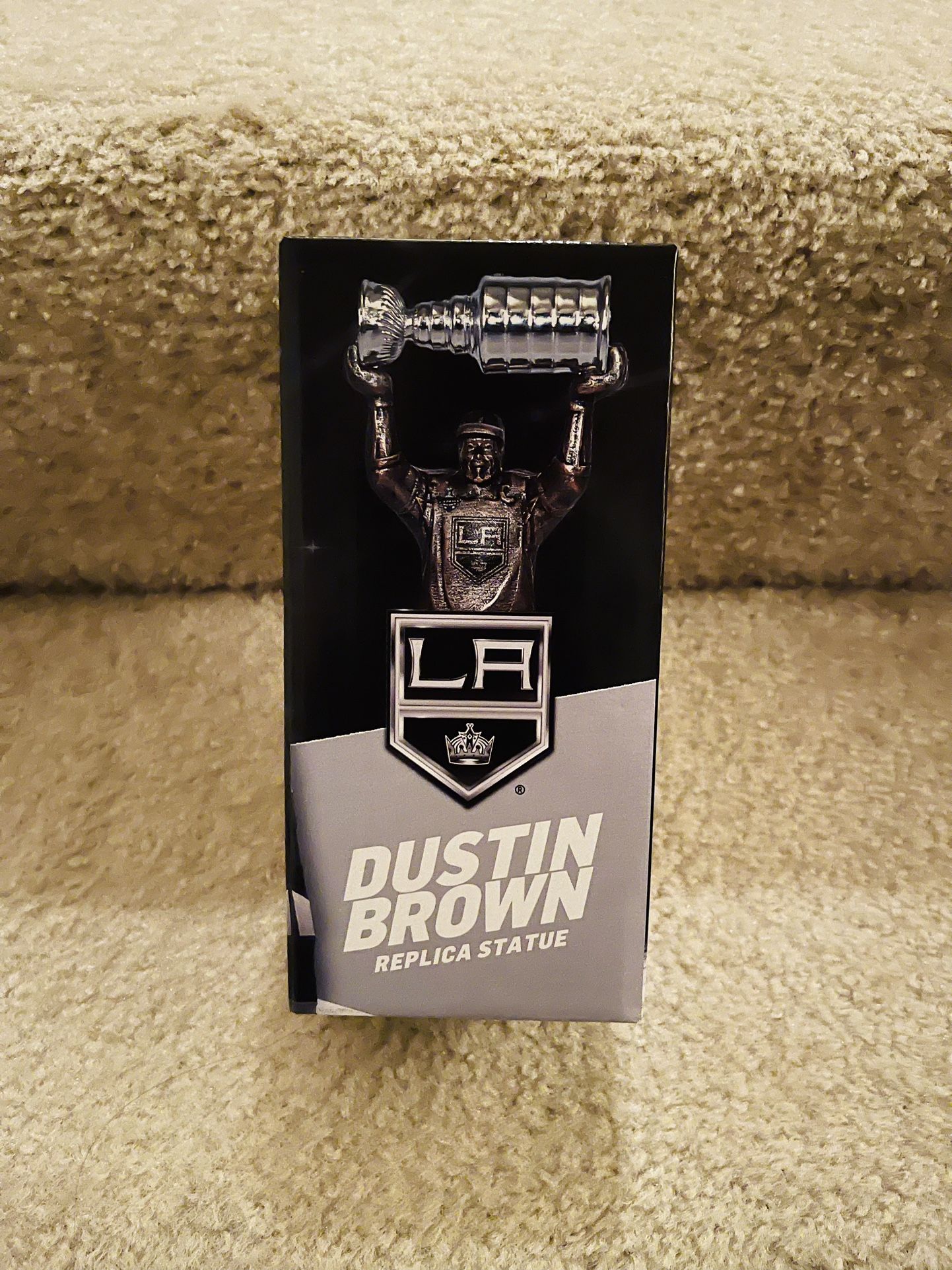 La Kings Dustin Brown 23 Retirement Statue Collectible 