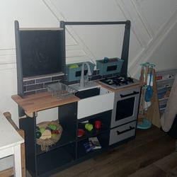 Play Kitchen
