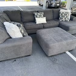 Grey Sectional Couch With Ottoman 