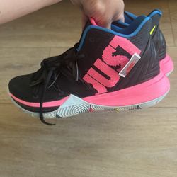 Kyrie 5