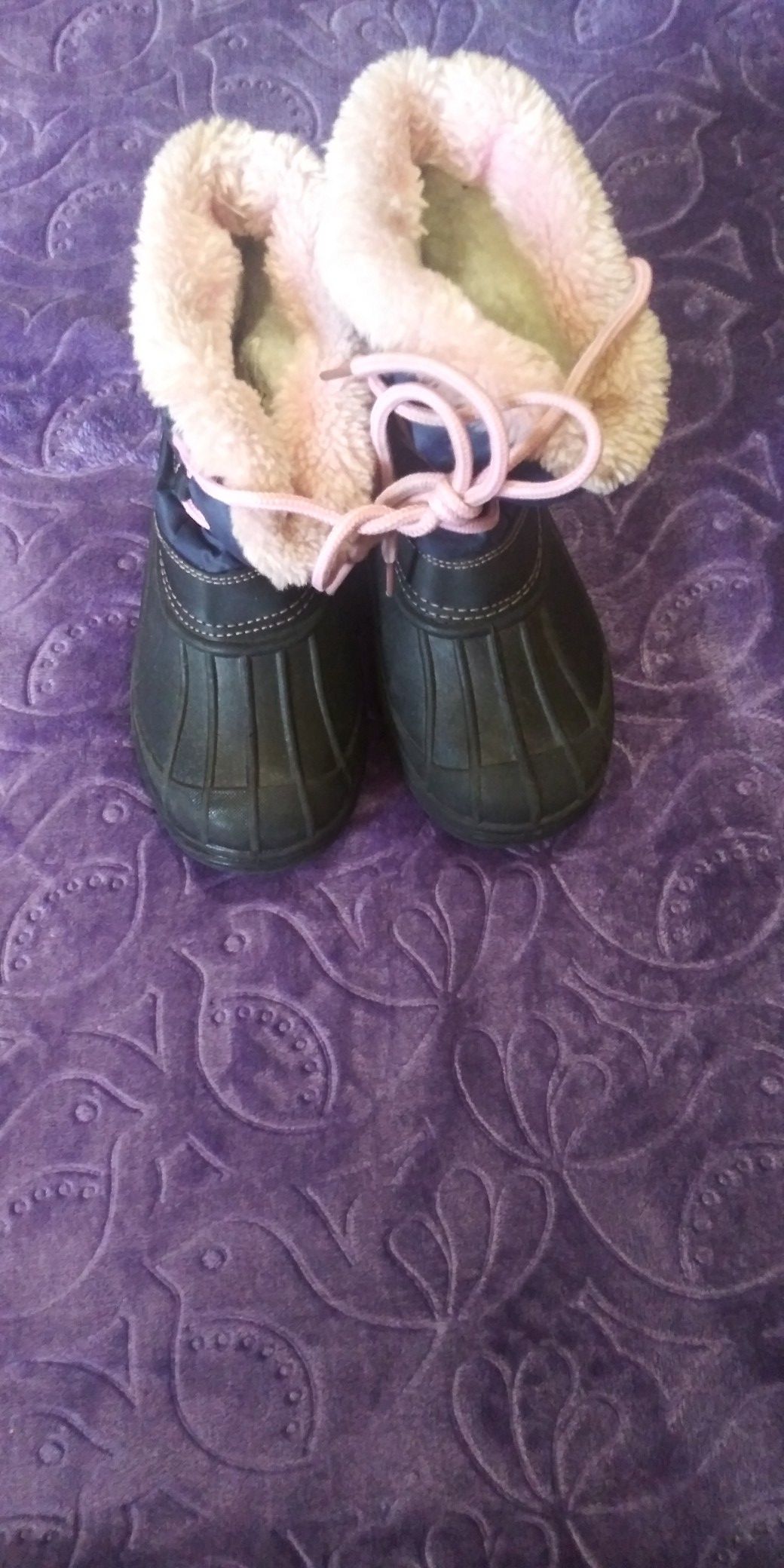 Kid snow boots