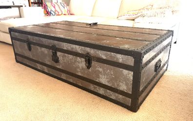 Sturdy Wooden And Metal Trunk/Coffee table W Big Drawers 