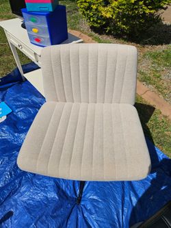 Chair adjustable height swivel