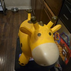 Bouncy Giraffe 