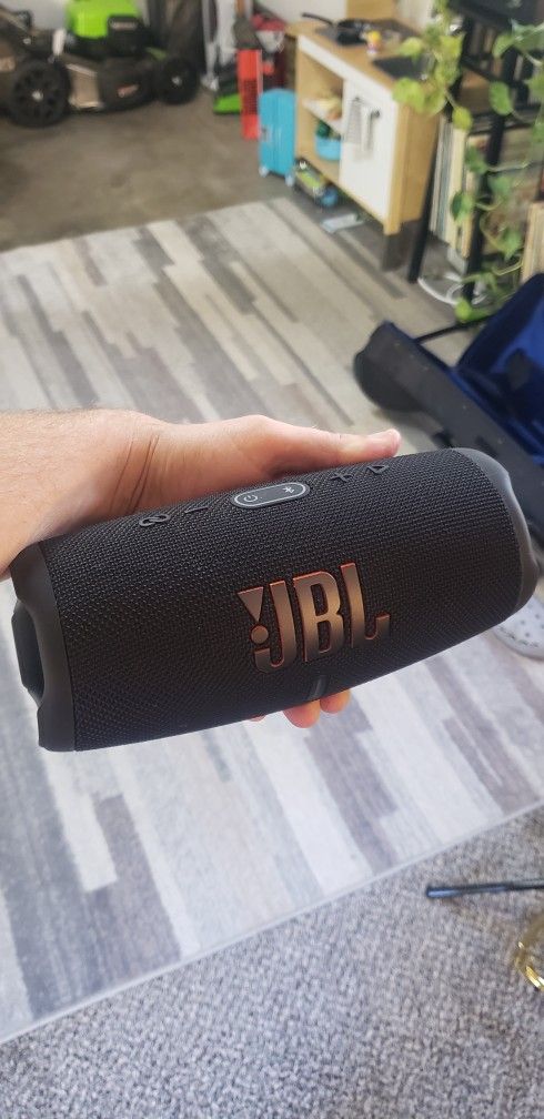 JBL Speaker