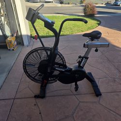Assault Fitness – AssaultBike Pro X – Like New – Air Bike