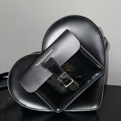 Dr Martens Heart Cross Body