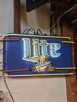 Miller lite neon beer sign