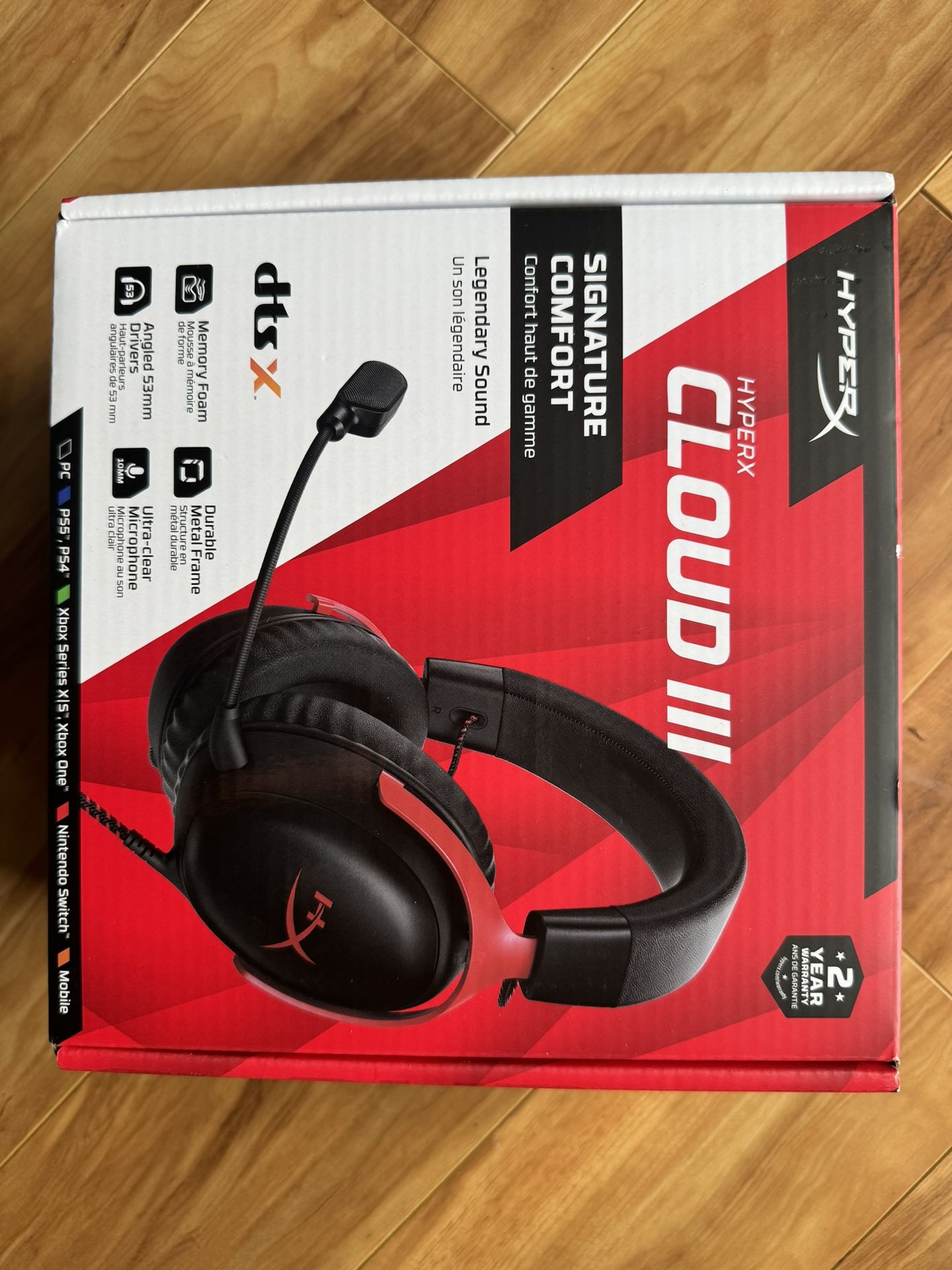 Brand New Unopened HyperX Gaming Headset ( Playstation & Xbox Compatible)