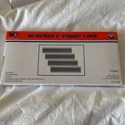 HO scale Lionel fast track four pack straight