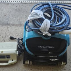 Dolphin Nautilus CC Plus Robotic Pool Vacume 