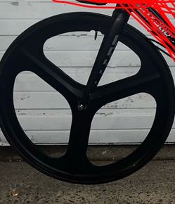 Tri spoke