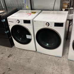 LG Smart Washer & Gas dryer Set