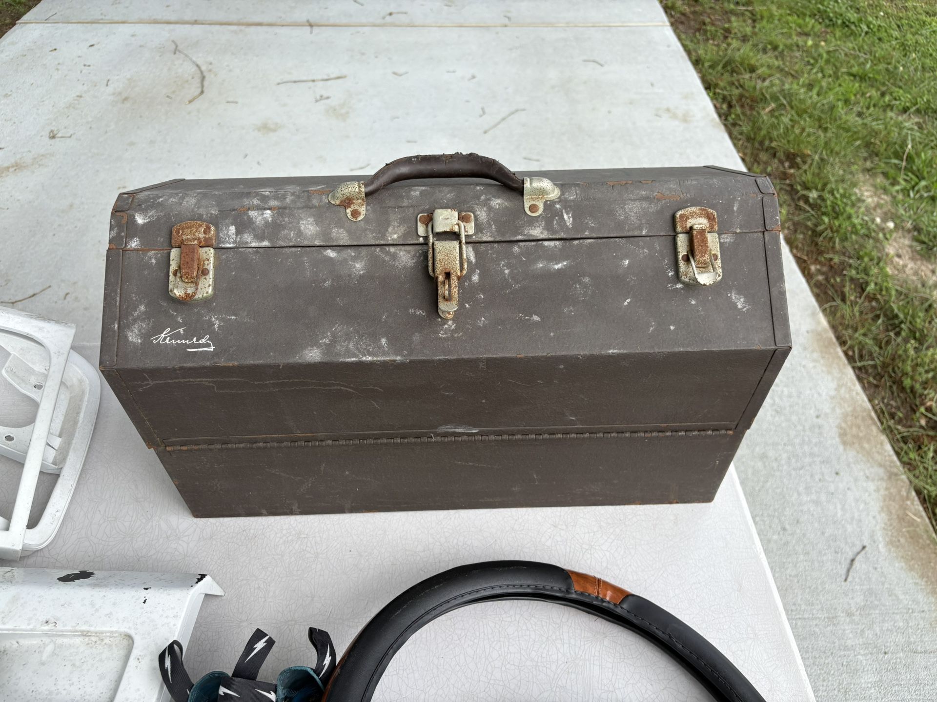 Kennedy 1022 Hand Tool Box