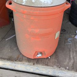 Water Cooler Rubbermaid