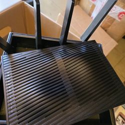 Netgear AC5300 SMART WIFI ROUTER 