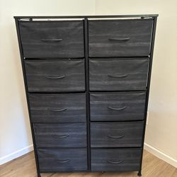 10 Drawer Dresser 