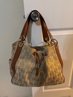 Handbag with wallet