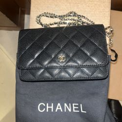 CHANEL Classic Double Flap Quilted Caviar Handbag Medium Black Leather
